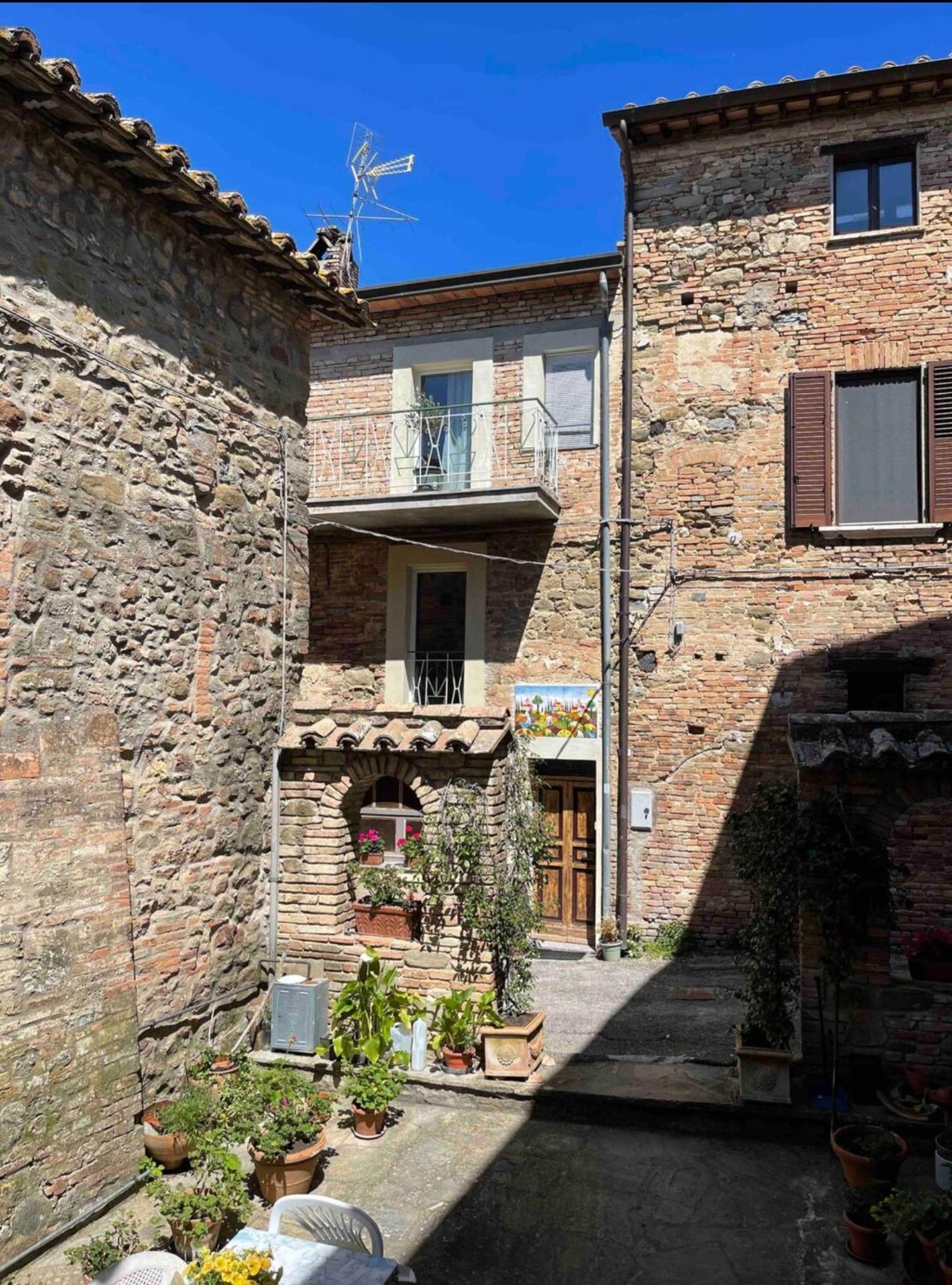 Casa Il Sole, Vicino Deruta Assisi Perugia Monte Falco المظهر الخارجي الصورة